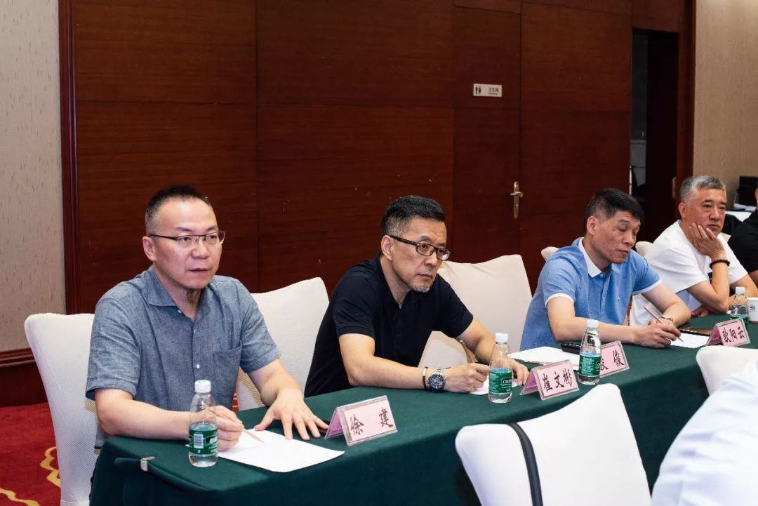 The feelings of the signage industry, encourage us to move forward,the conference in Huang Jia, will create more brilliancy 8 5d68e0e1bd739