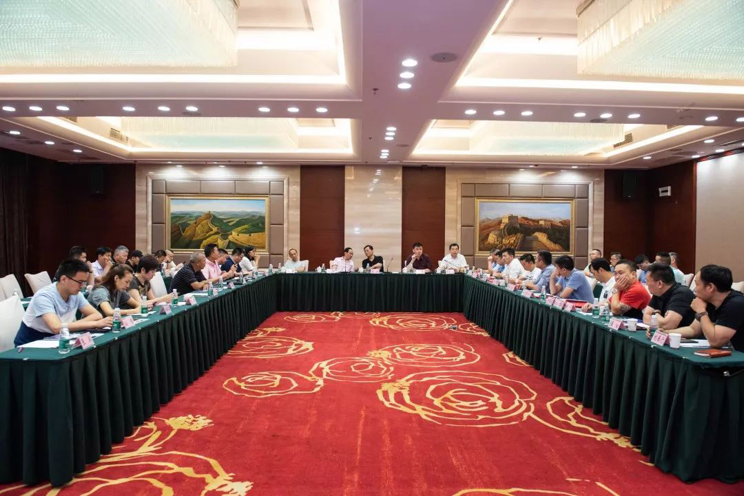 The feelings of the signage industry, encourage us to move forward,the conference in Huang Jia, will create more brilliancy 11 5d68e9dbd8011